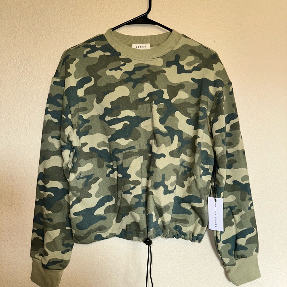 Urban Nation Camouflage Cropped Sweatshirt